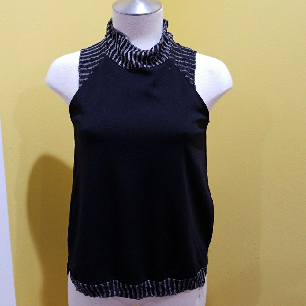 FLASH SALE!  $5.00   ZARA SLEEVELESS TOP..  SIZE S
